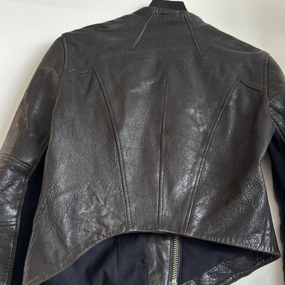 Helmut Lang Blistered Asymmetric Leather Jacket with cloth detailing on sleeves - Picture 6 of 7